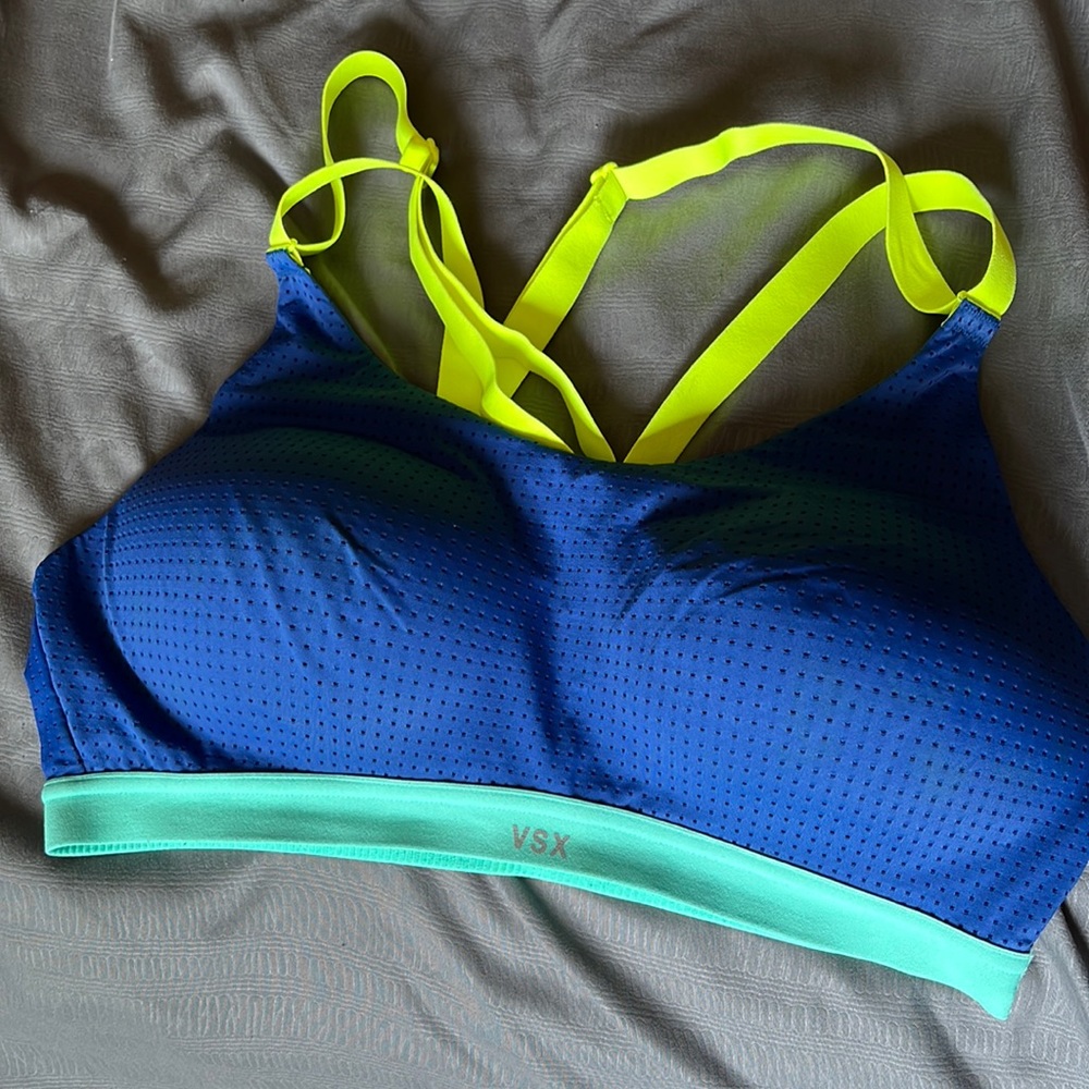 VSX sports bra